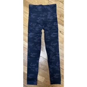 Women’s SPANX Black/Gray Camo Look At Me Seamless Leggings 112121 Size M *B4